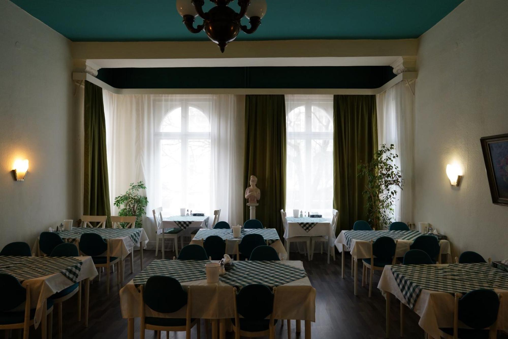 Hotel Pension Xantener Eck Berlin Bagian luar foto
